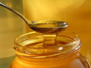 Почему начинает расслаиваться мед