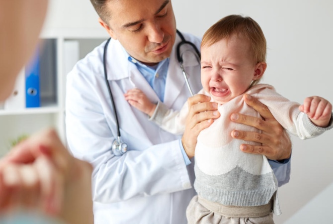 Посещение врача при поносе у ребенка