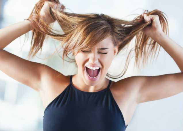стресс влияет на волосы